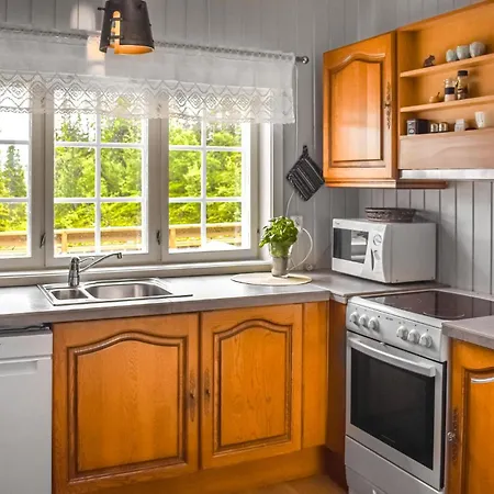 Tatil Evi In With Kitchen Tuddal