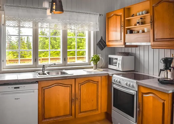 Feriehus In With Kitchen Tuddal